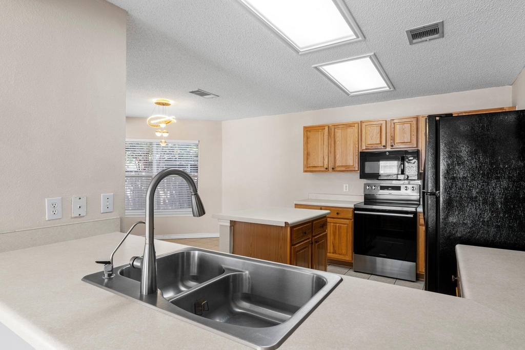 1704 Matagorda Dr - Photo 15