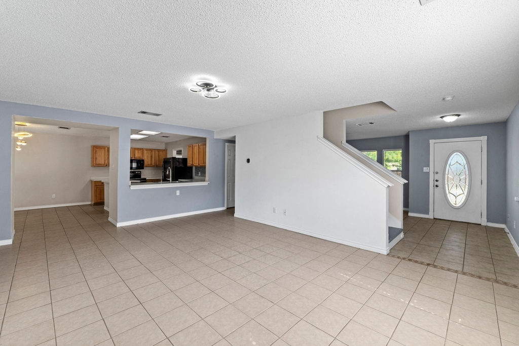 1704 Matagorda Dr - Photo 5