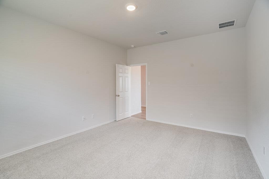 521 Anconia Ct - Photo 15