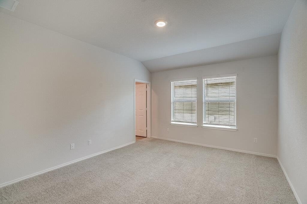 521 Anconia Ct - Photo 14