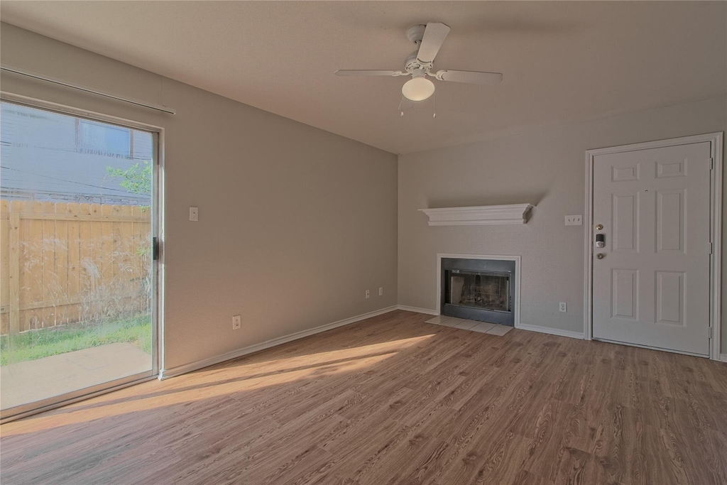 2211 Creekside Ln - Photo 9