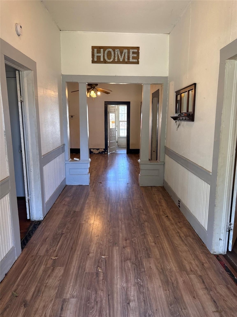 517 Giddings St - Photo 2