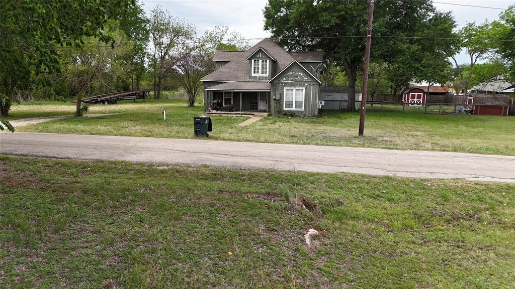 517 Giddings St - Photo 3