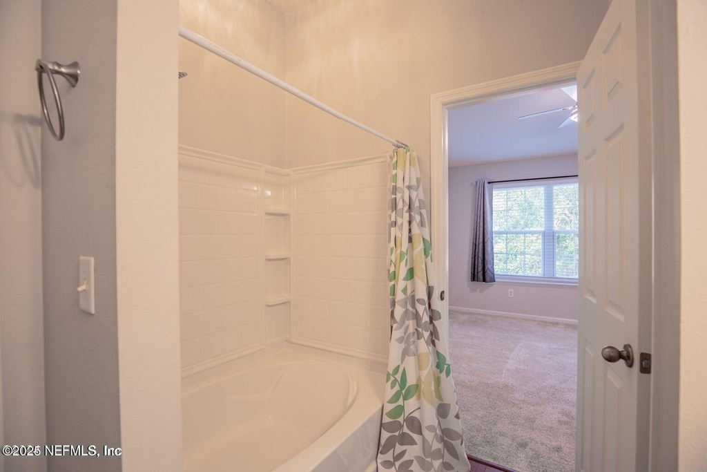 721 Crystal Way - Photo 25