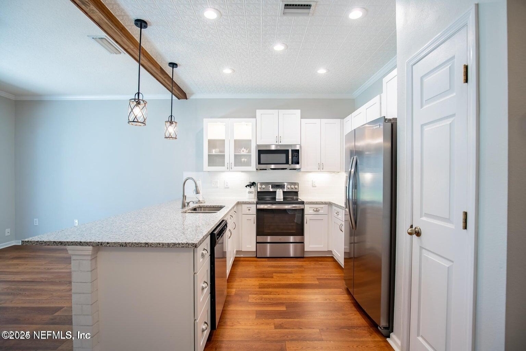 721 Crystal Way - Photo 12