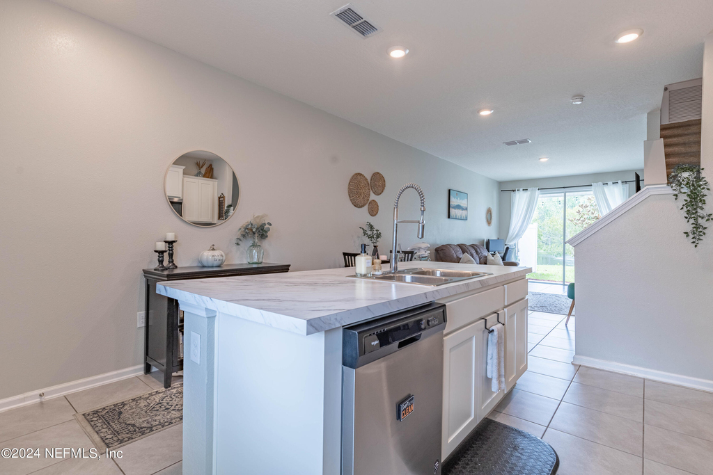 575 Oakleaf Plantation Parkway - Photo 1