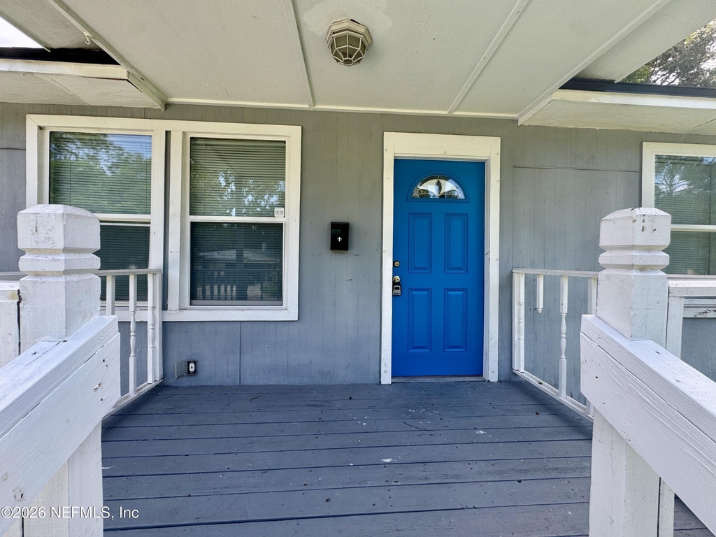 3508 Myra Street - Photo 1
