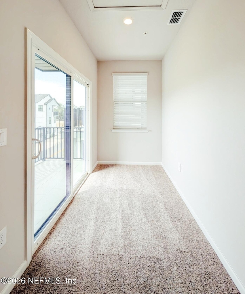 162 Barstow Place - Photo 8