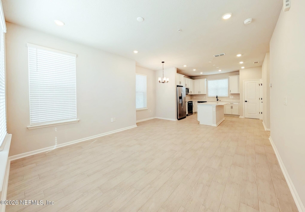 162 Barstow Place - Photo 4