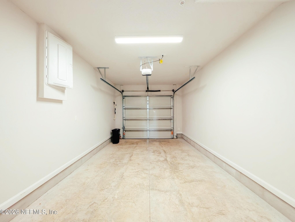 160 Barstow Place - Photo 16