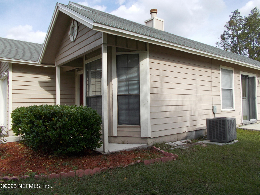2531 Townsquare Drive - Photo 5