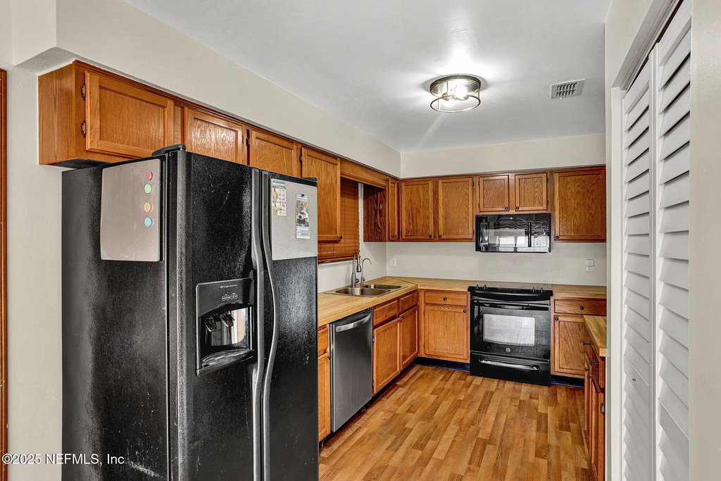 7869 Jeff Drive - Photo 9