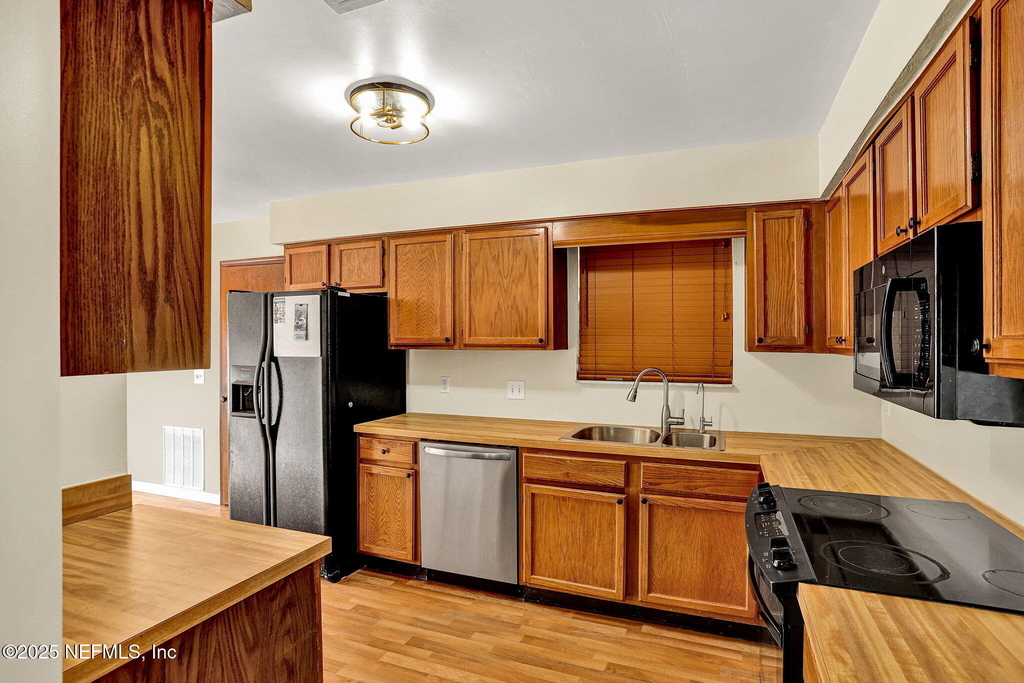 7869 Jeff Drive - Photo 10