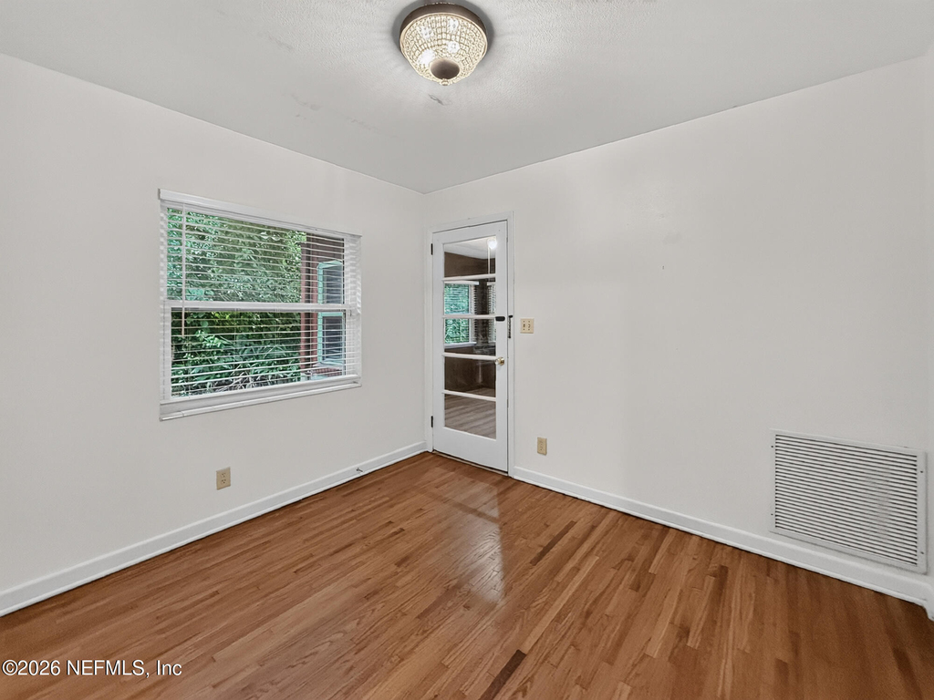 6306 Romilly Drive S - Photo 5