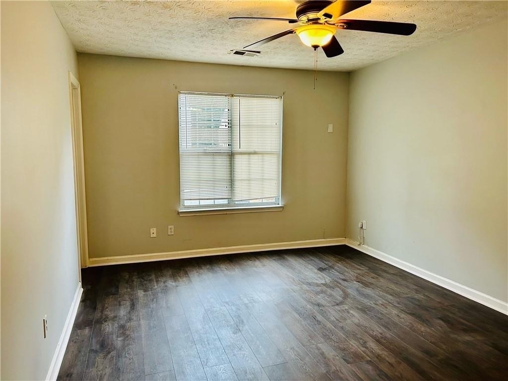 4058 Heritage Valley Court - Photo 5