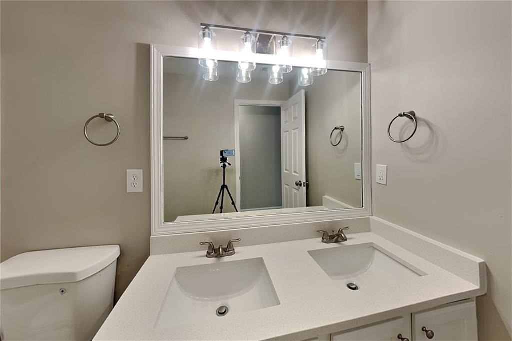660 Alstonefield Drive - Photo 16