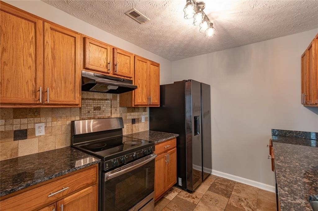 5550 Strathmoor Manor Circle - Photo 10
