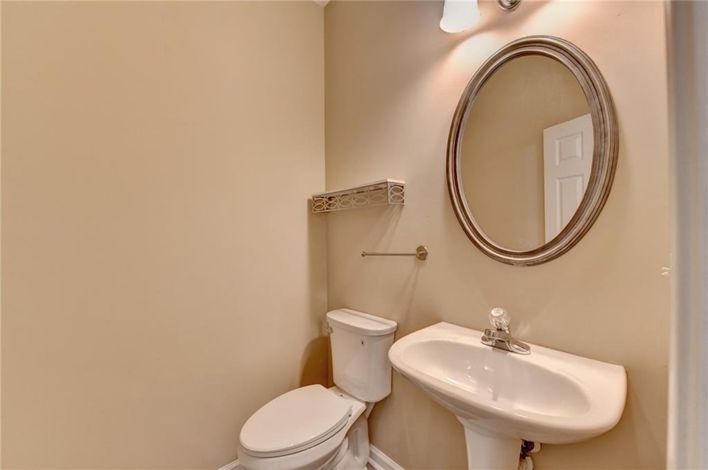 1646 Hedington Court - Photo 6