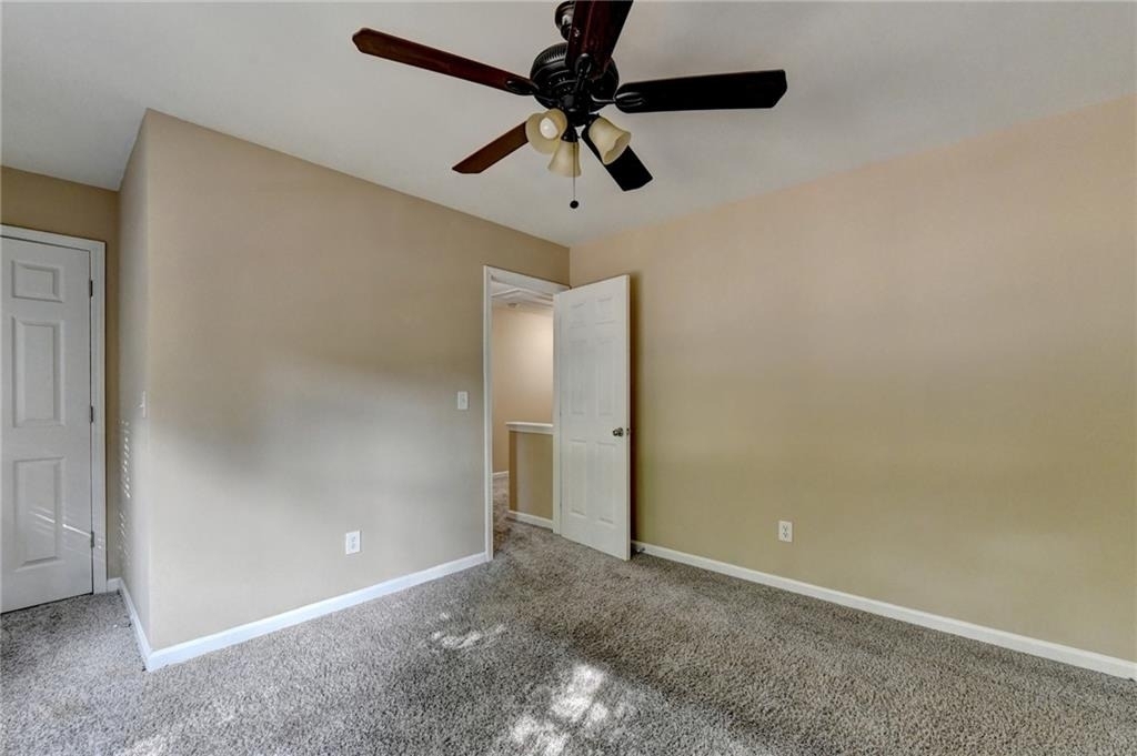 1646 Hedington Court - Photo 37