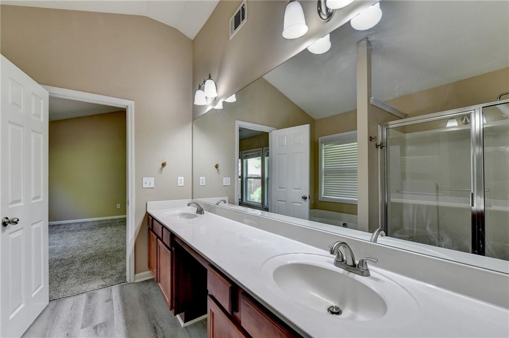 1646 Hedington Court - Photo 32