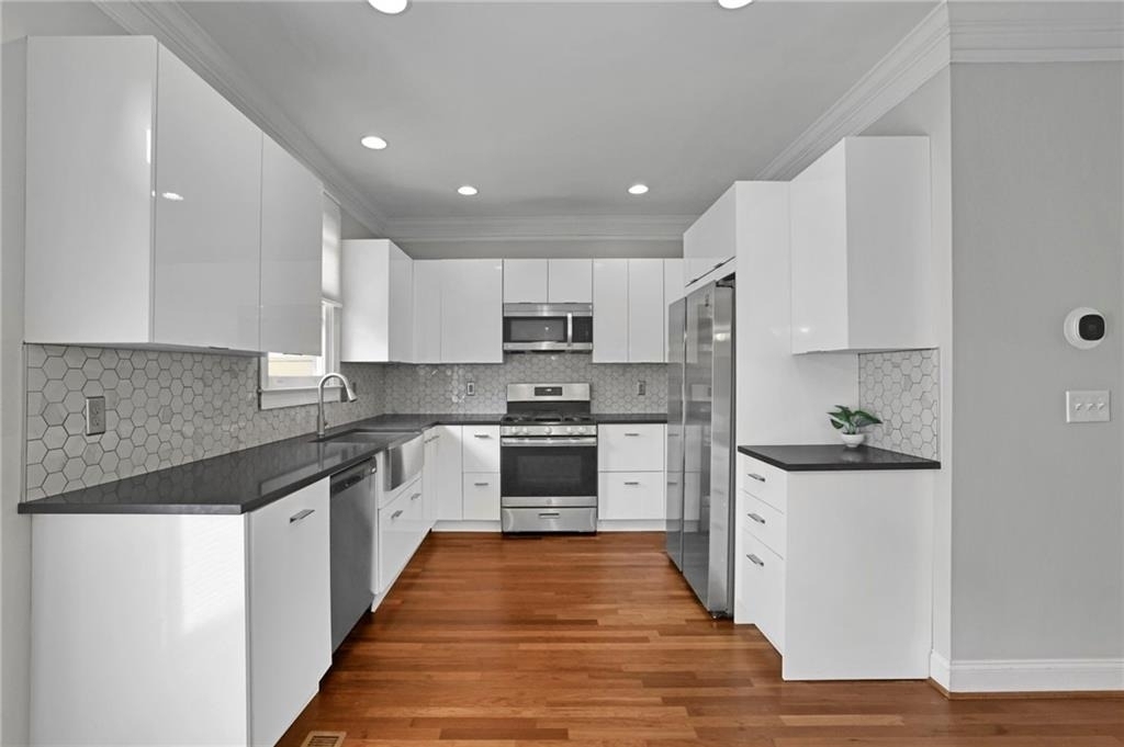 1079 Marietta Boulevard Nw - Photo 12