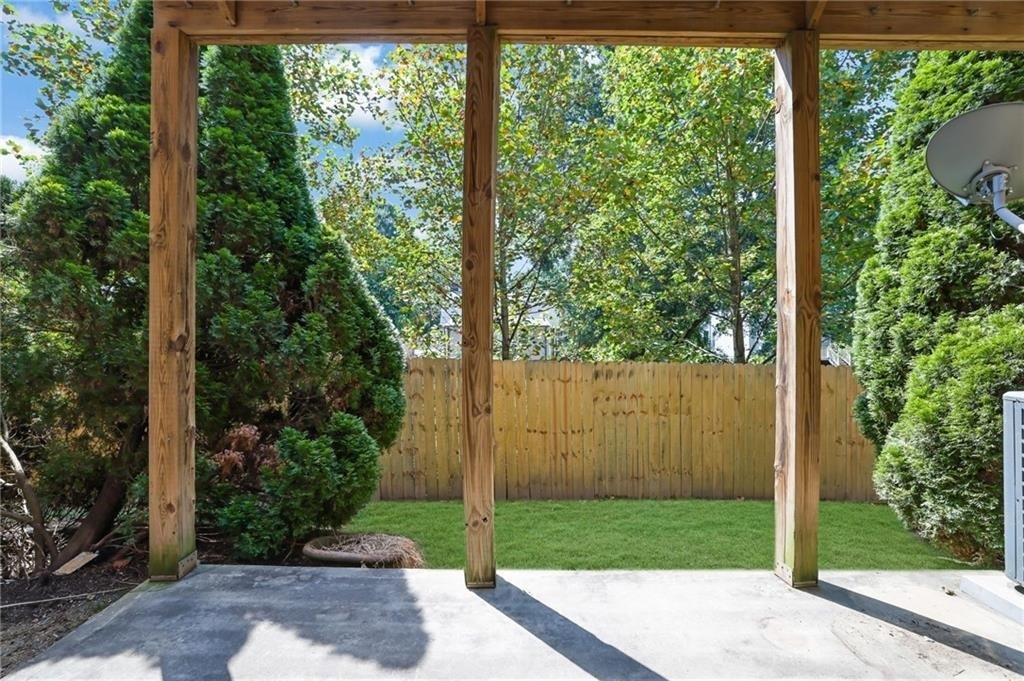 1079 Marietta Boulevard Nw - Photo 32