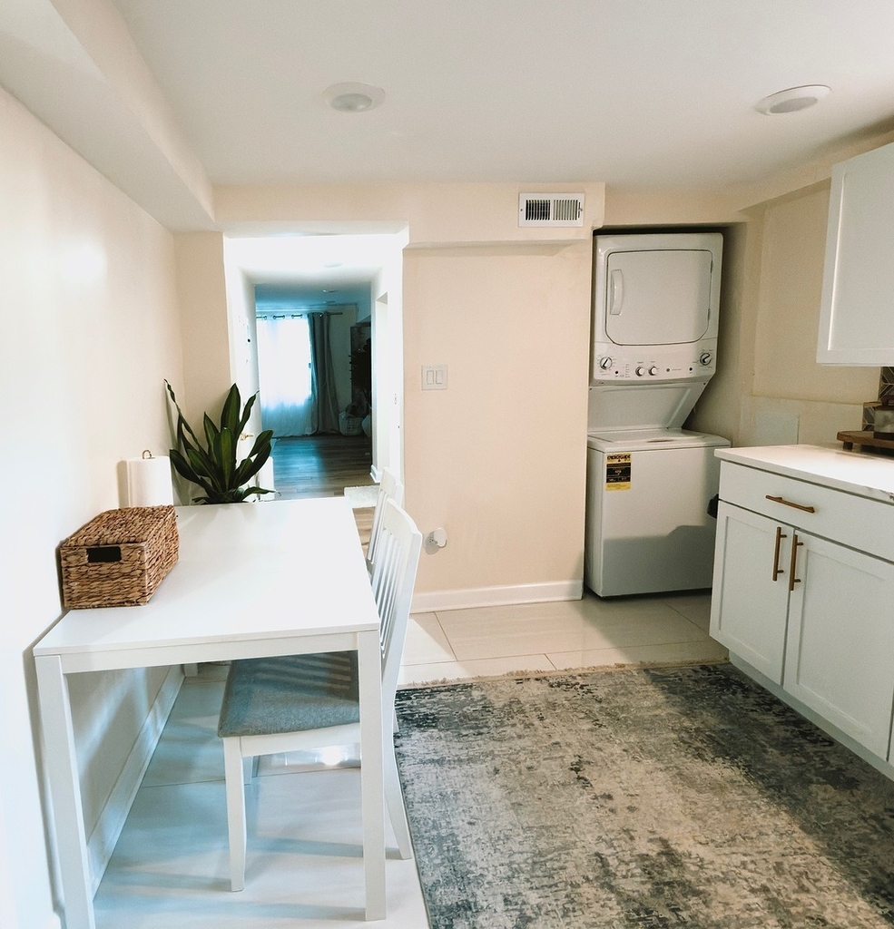 2227 W Cullerton Street - Photo 3