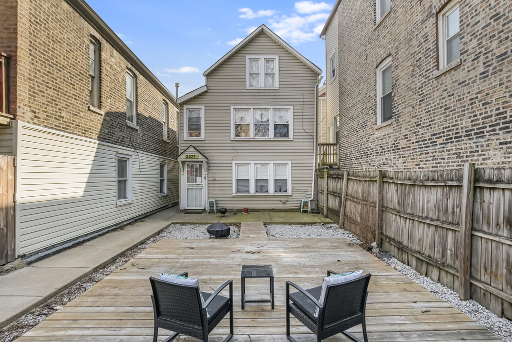 2227 W Cullerton Street - Photo 0