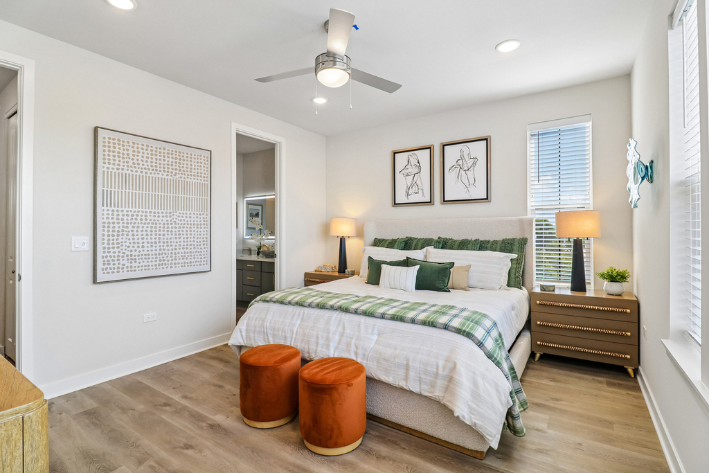 720 Thayer Street - Photo 3
