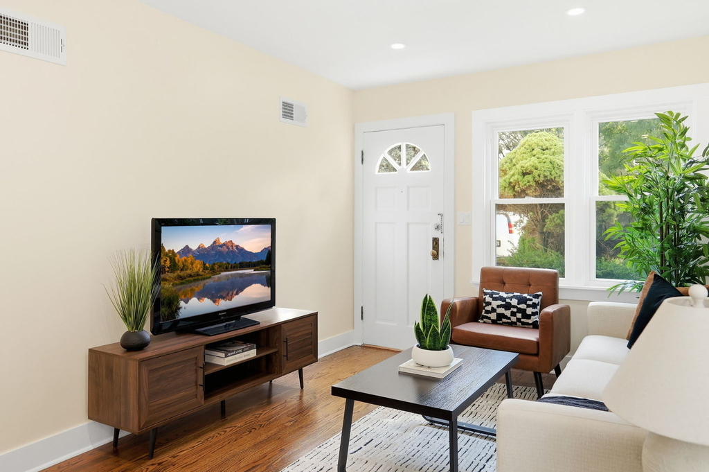 4438 N Narragansett Avenue - Photo 3