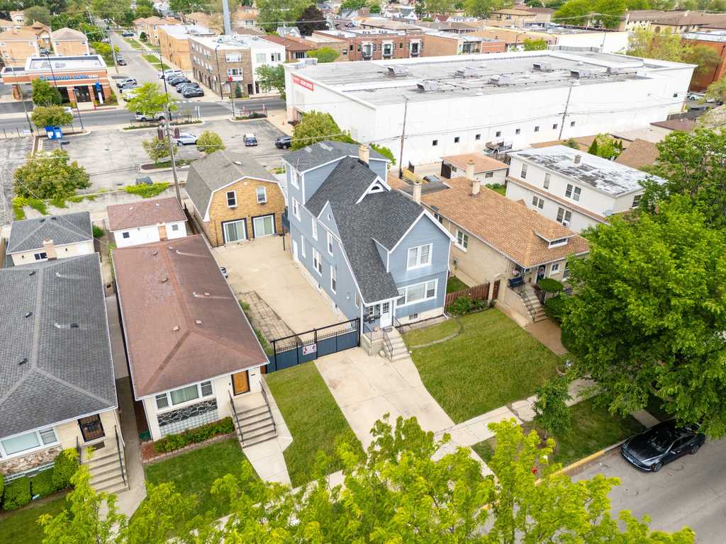 2530 N Neva Avenue - Photo 9