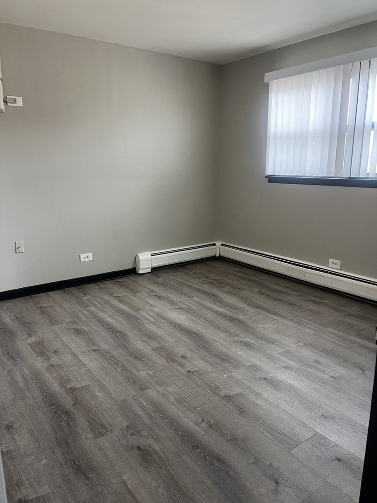 7041 99th Street - Photo 6