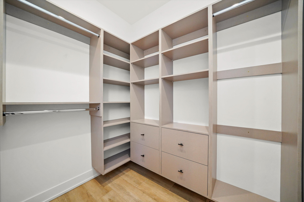 4240 W Belmont Avenue - Photo 16