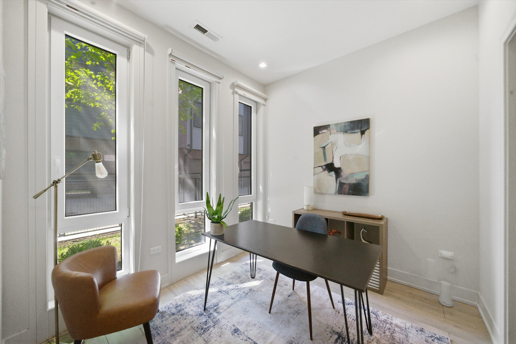 4230 W Belmont Avenue - Photo 19