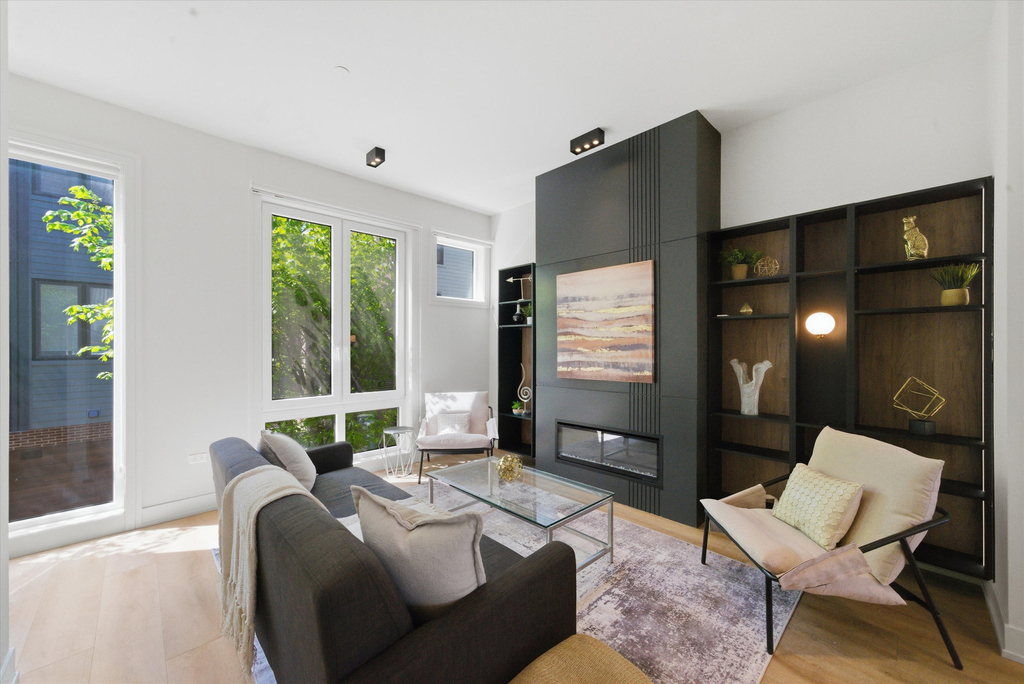 4230 W Belmont Avenue - Photo 5