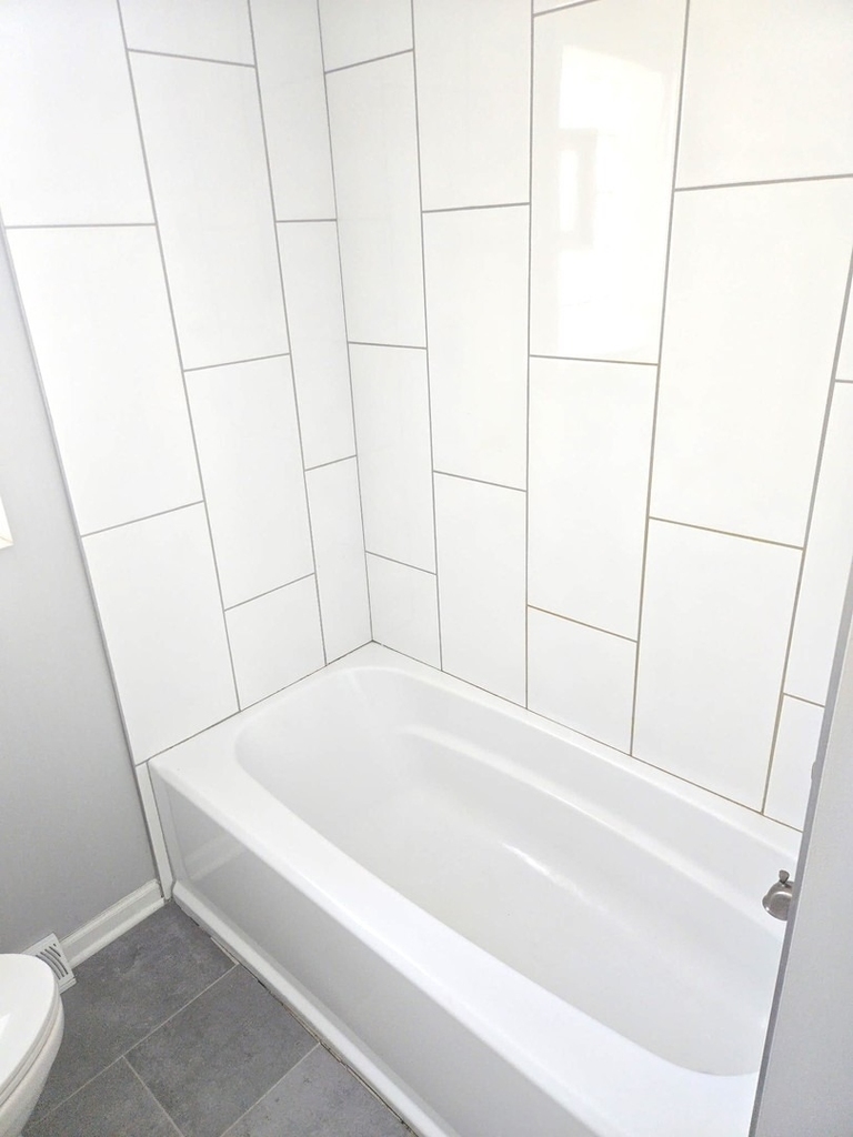 736 E Division Street - Photo 7