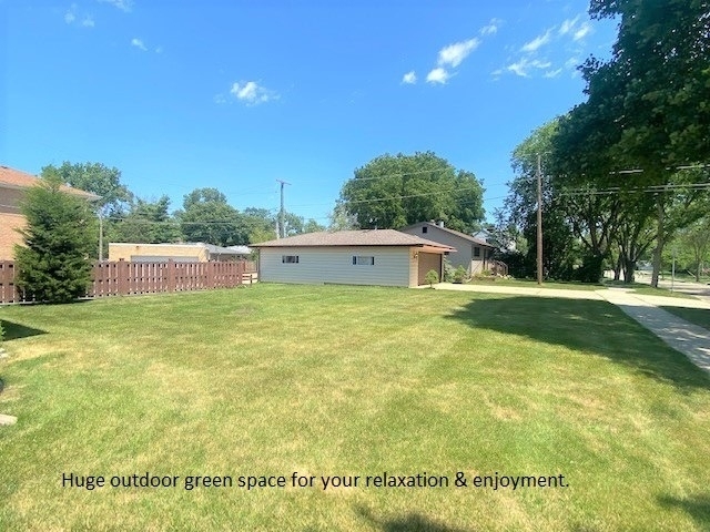 736 E Division Street - Photo 13