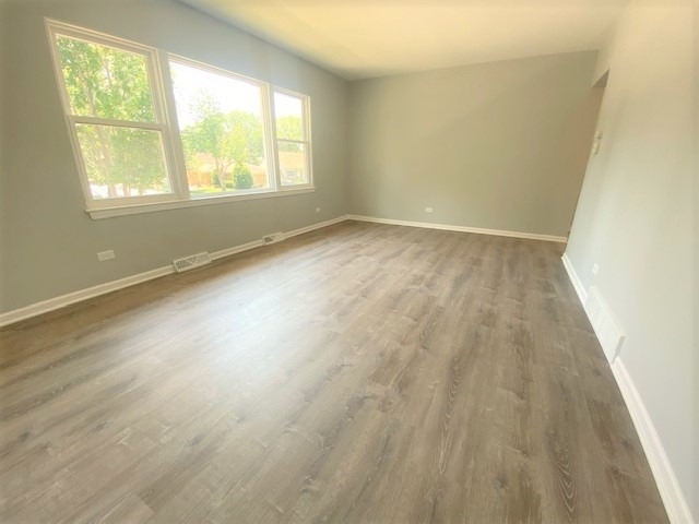 736 E Division Street - Photo 4