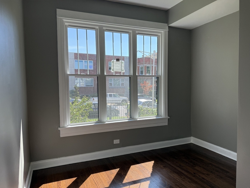 3312 W Le Moyne Street - Photo 3