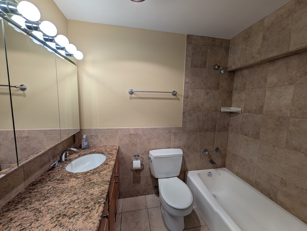 5455 N Sheridan Road - Photo 8