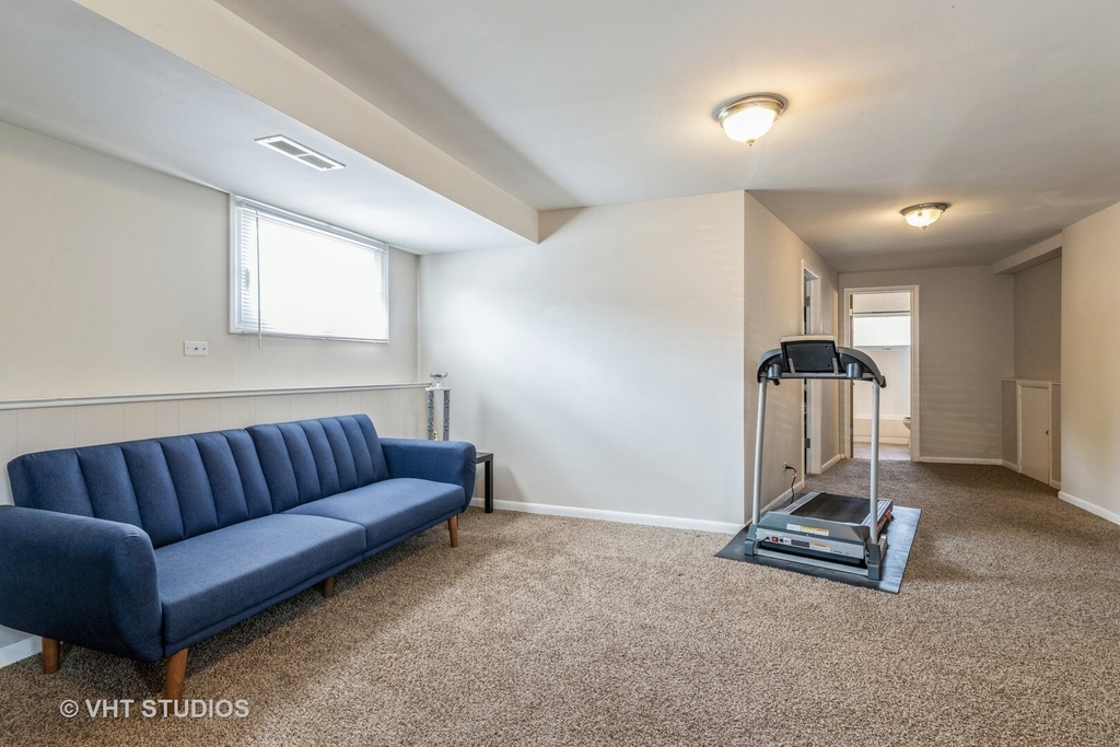 331 E Lake Avenue - Photo 11