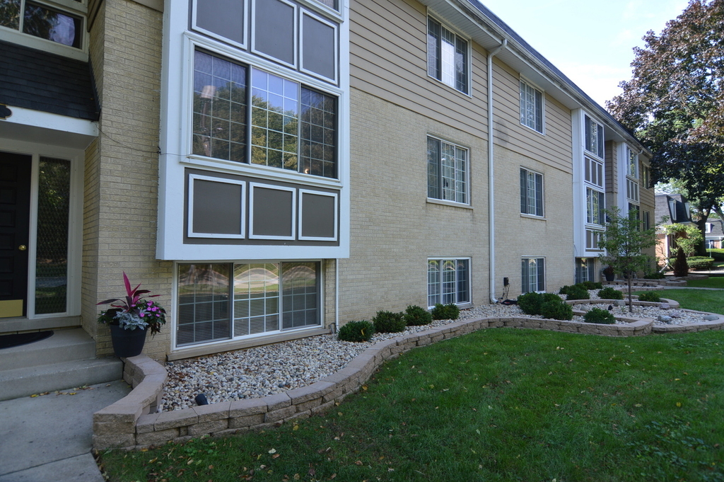 372 Eastern Avenue - Photo 1