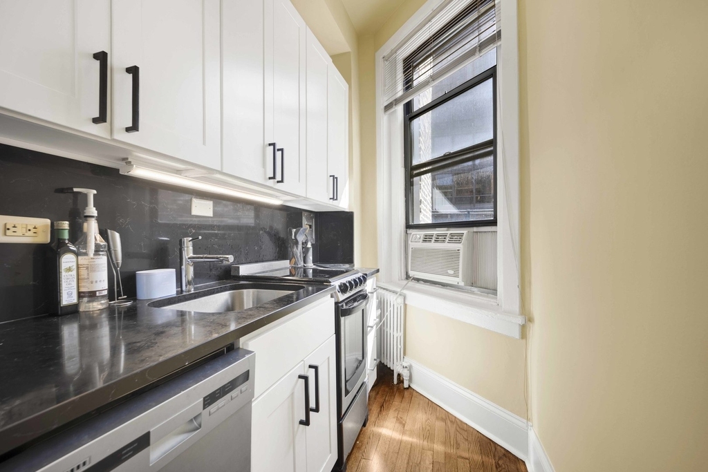 63 E Cedar Street - Photo 6