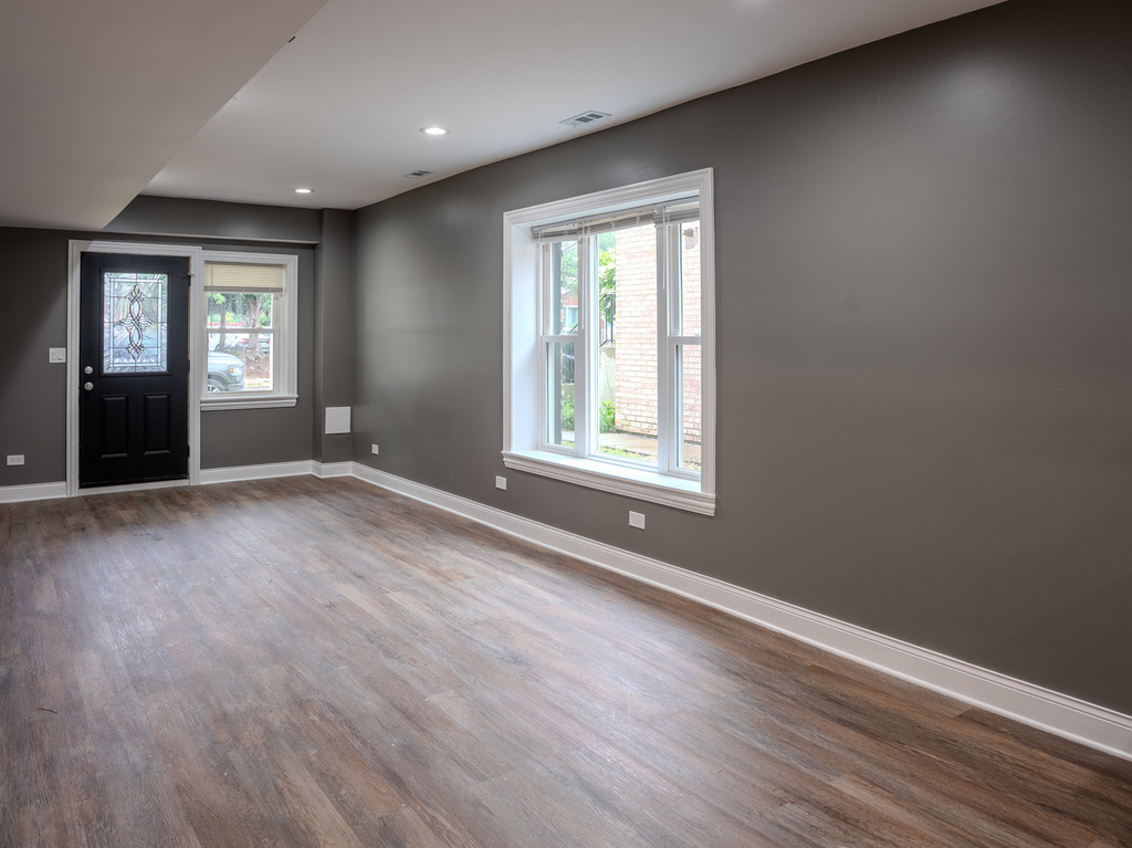 7119 40th Street - Photo 4