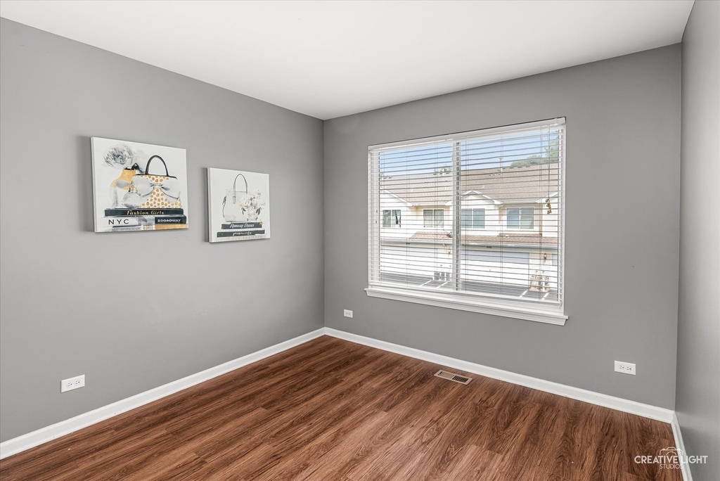 616 Lincoln Station Drive - Photo 10