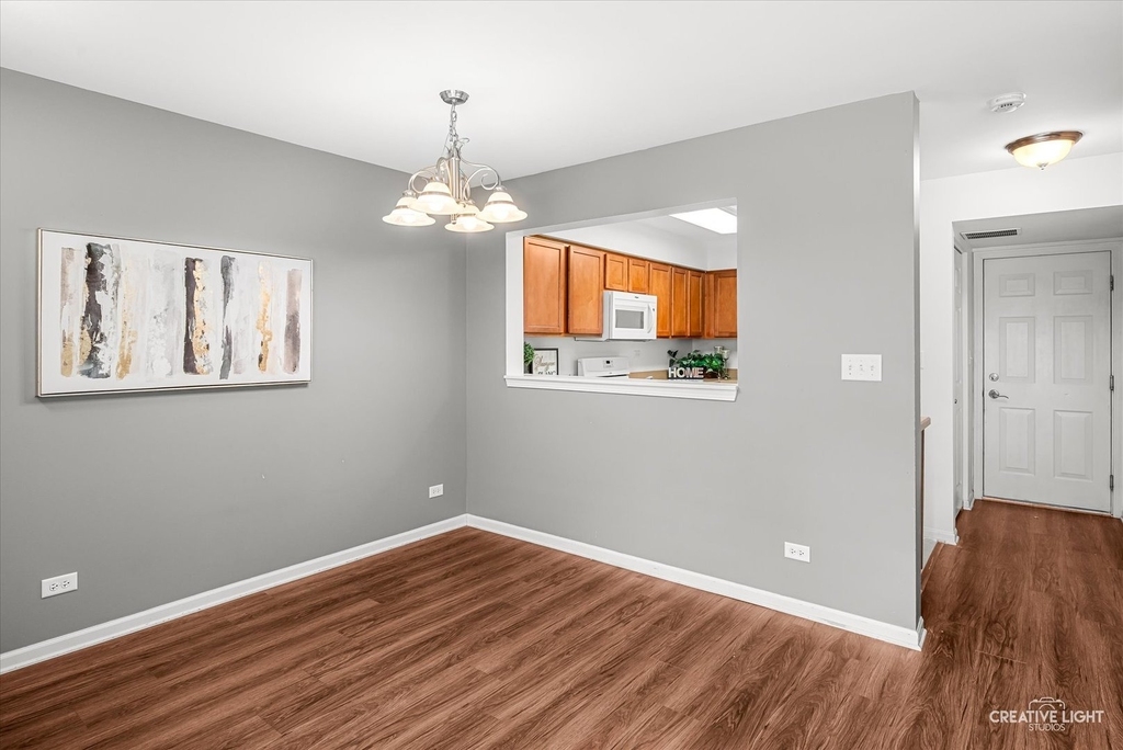 616 Lincoln Station Drive - Photo 4