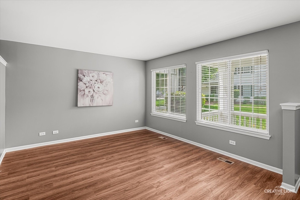 616 Lincoln Station Drive - Photo 3