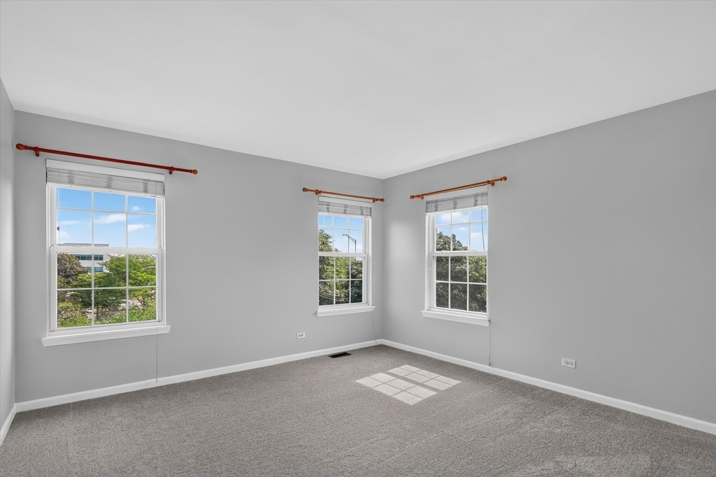 533 Cherry Hill Court - Photo 15
