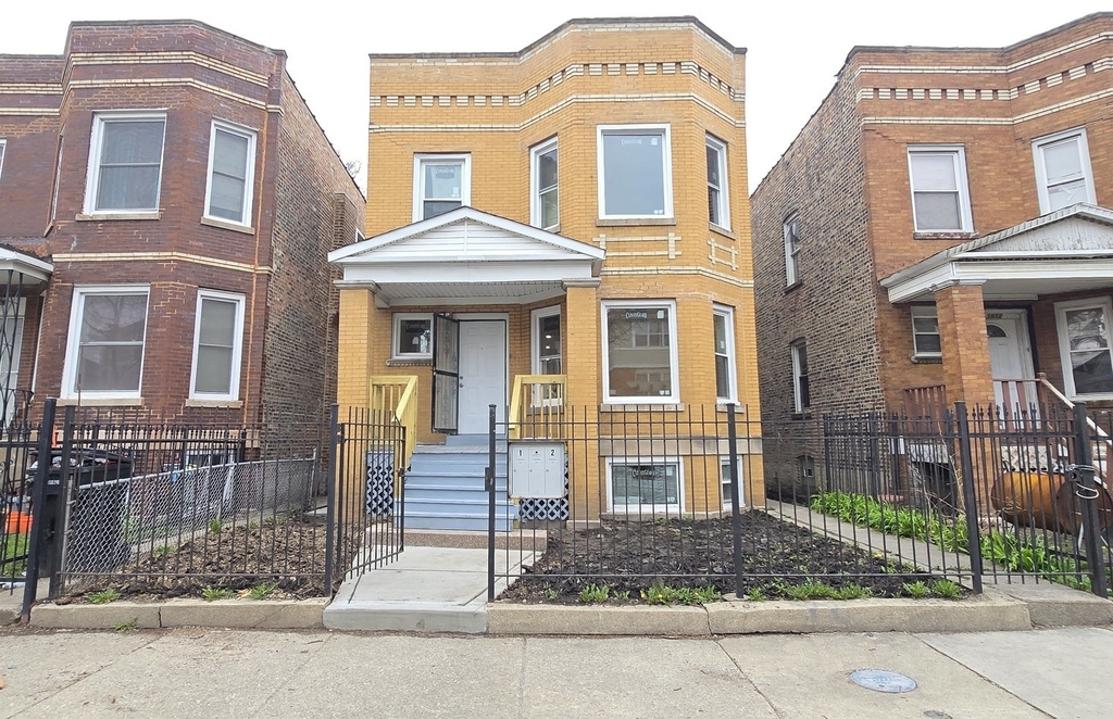 3516 W Polk Street - Photo 0