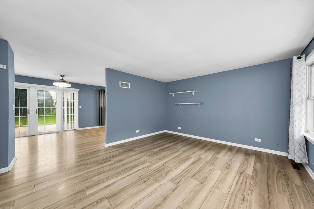1529 Ronzheimer Avenue - Photo 2
